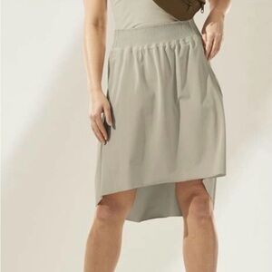 Athleta cream cosmic skirt high low pocket elastic waist women XS